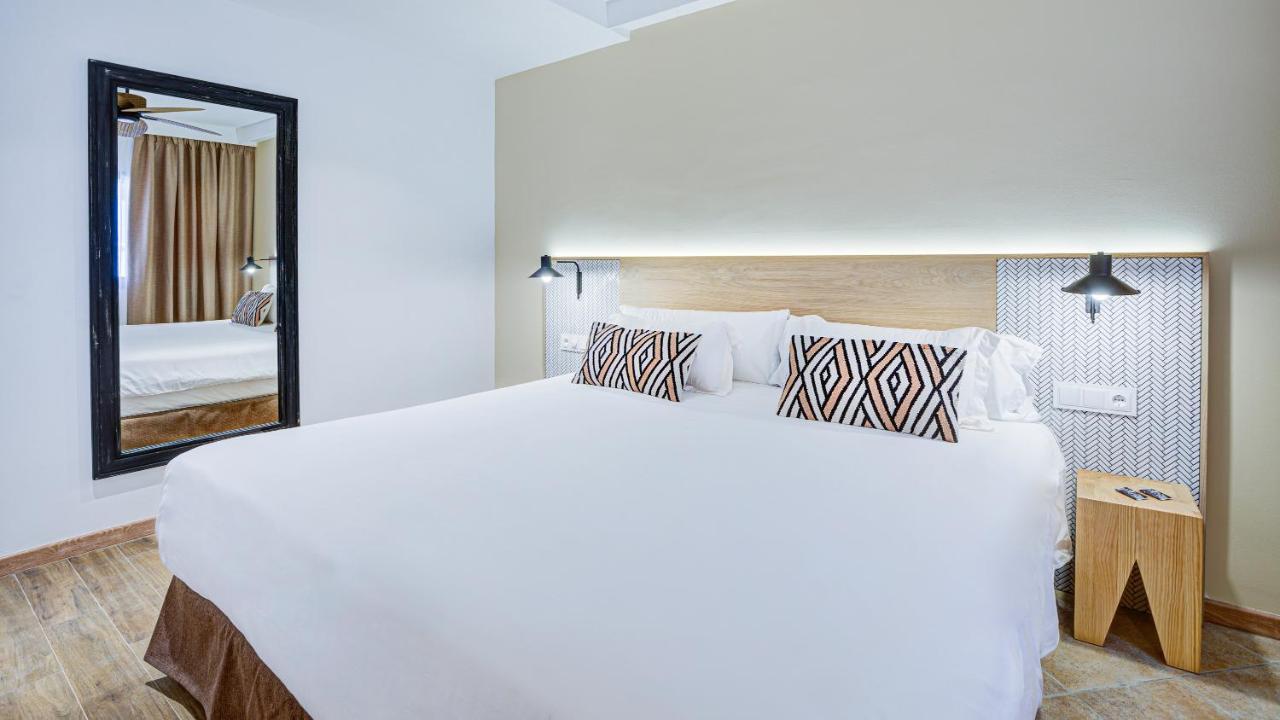 Hotel Arena Castillo - New Opening Sum 25! 칼레타데푸스테 외부 사진